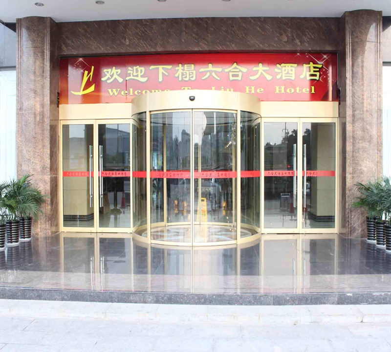 弧形门